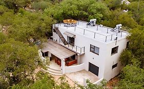 Jackals Dream - Self Catering Villa bordering Kruger National Park